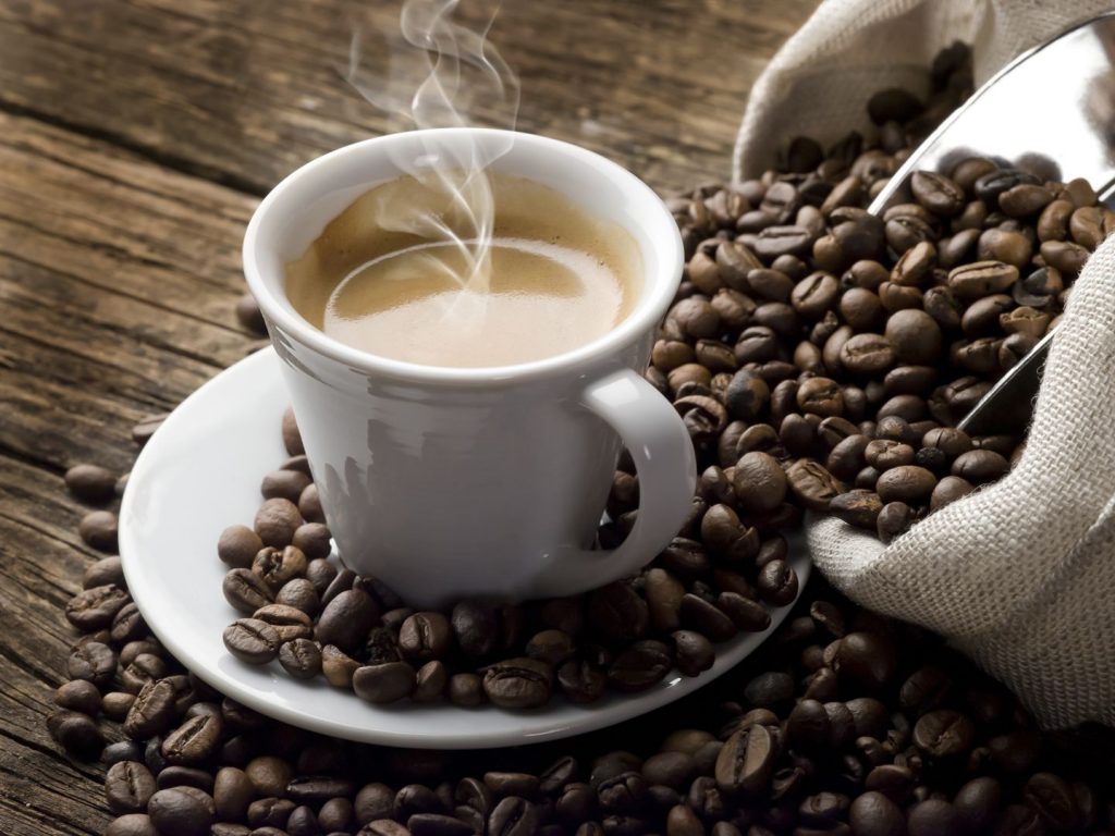 Uống cà phê nhiều có tác hại gì đến sức khỏe con người?